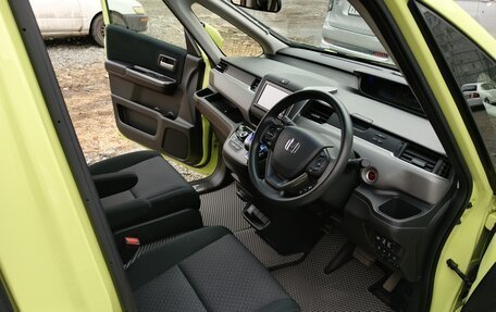 Honda Freed II, 2017 год, 1 300 000 рублей, 7 фотография