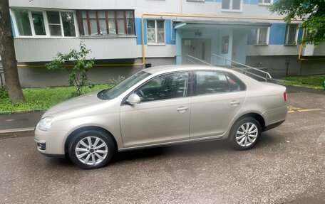 Volkswagen Jetta VI, 2008 год, 700 000 рублей, 7 фотография