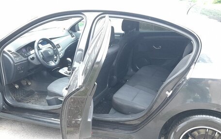 Renault Laguna III рестайлинг, 2009 год, 750 000 рублей, 7 фотография