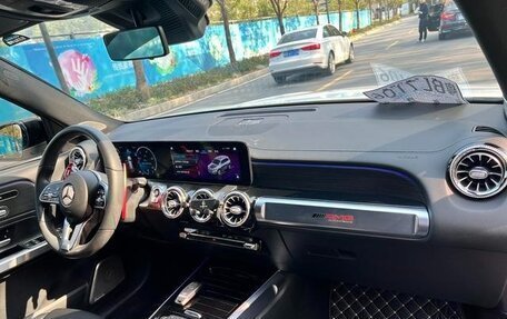 Mercedes-Benz GLB, 2022 год, 2 440 000 рублей, 21 фотография