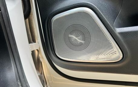 Mercedes-Benz GLB, 2022 год, 2 440 000 рублей, 16 фотография