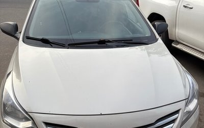 Hyundai Solaris II рестайлинг, 2015 год, 800 000 рублей, 1 фотография
