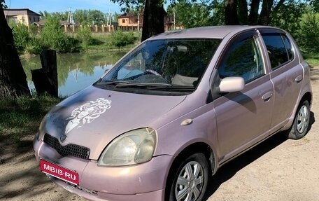 Toyota Vitz, 1999 год, 210 000 рублей, 1 фотография