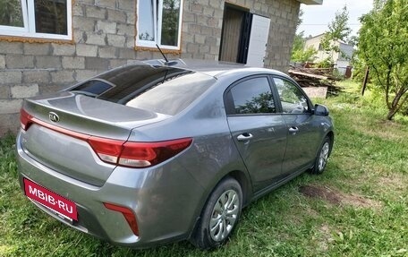 KIA Rio IV, 2017 год, 1 000 000 рублей, 4 фотография
