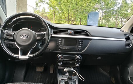 KIA Rio IV, 2017 год, 1 000 000 рублей, 6 фотография