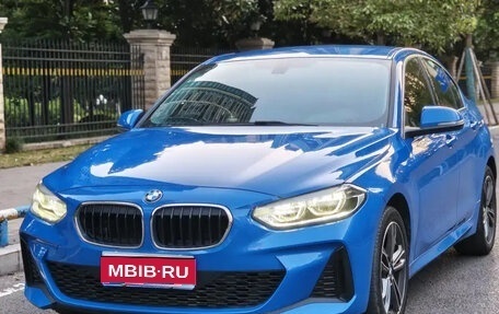 BMW 1 серия, 2021 год, 1 500 000 рублей, 1 фотография