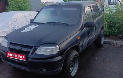 Chevrolet Niva I рестайлинг, 2004 год, 130 000 рублей, 1 фотография