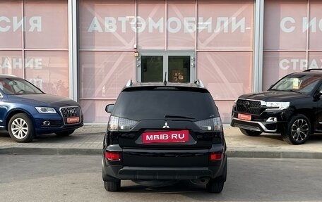 Mitsubishi Outlander III рестайлинг 3, 2010 год, 1 080 000 рублей, 6 фотография