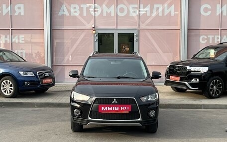 Mitsubishi Outlander III рестайлинг 3, 2010 год, 1 080 000 рублей, 2 фотография