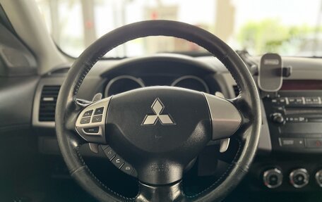 Mitsubishi Outlander III рестайлинг 3, 2010 год, 1 080 000 рублей, 14 фотография