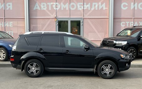 Mitsubishi Outlander III рестайлинг 3, 2010 год, 1 080 000 рублей, 4 фотография