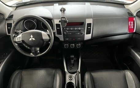 Mitsubishi Outlander III рестайлинг 3, 2010 год, 1 080 000 рублей, 12 фотография