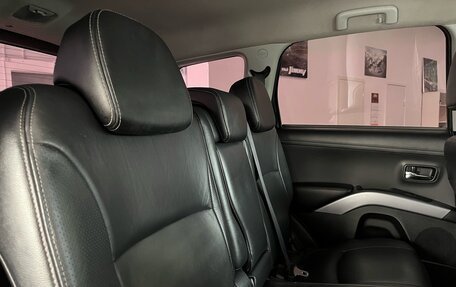 Mitsubishi Outlander III рестайлинг 3, 2010 год, 1 080 000 рублей, 30 фотография