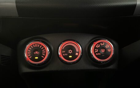 Mitsubishi Outlander III рестайлинг 3, 2010 год, 1 080 000 рублей, 19 фотография