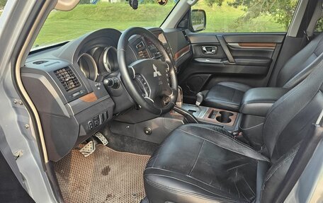 Mitsubishi Pajero IV, 2008 год, 1 365 000 рублей, 14 фотография