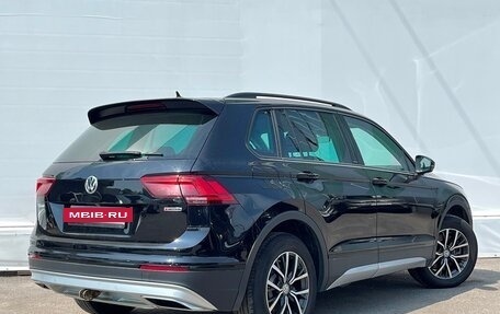 Volkswagen Tiguan II, 2020 год, 2 798 800 рублей, 2 фотография