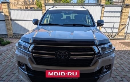 Toyota Land Cruiser 200, 2016 год, 6 200 000 рублей, 9 фотография