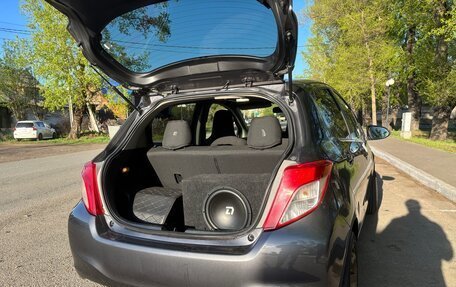 Toyota Vitz, 2013 год, 850 000 рублей, 5 фотография