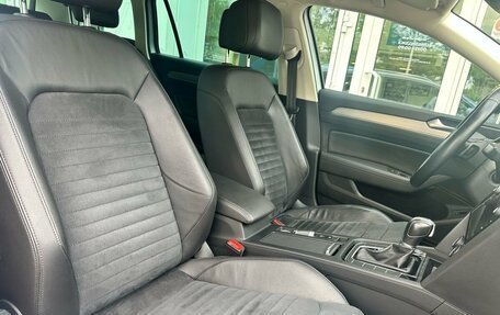 Volkswagen Passat B8 рестайлинг, 2019 год, 2 439 000 рублей, 8 фотография