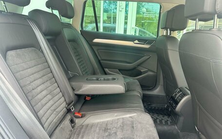 Volkswagen Passat B8 рестайлинг, 2019 год, 2 439 000 рублей, 9 фотография