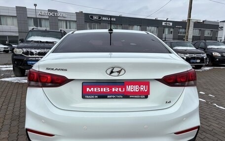 Hyundai Solaris II рестайлинг, 2017 год, 865 000 рублей, 5 фотография