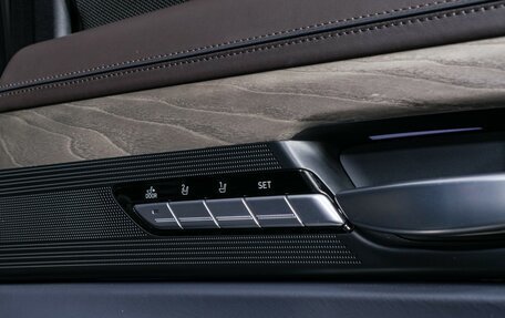 Genesis G90 I рестайлинг, 2021 год, 6 290 000 рублей, 17 фотография