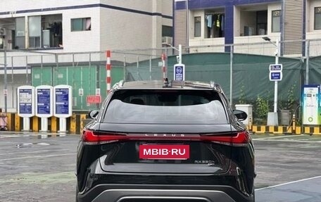 Lexus RX IV рестайлинг, 2024 год, 6 100 000 рублей, 3 фотография