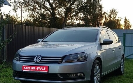 Volkswagen Passat B7, 2011 год, 1 000 000 рублей, 2 фотография