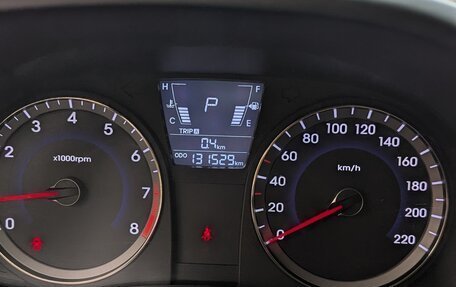 Hyundai Solaris II рестайлинг, 2011 год, 850 000 рублей, 7 фотография