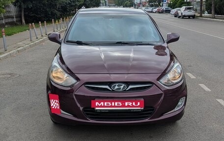Hyundai Solaris II рестайлинг, 2011 год, 850 000 рублей, 10 фотография