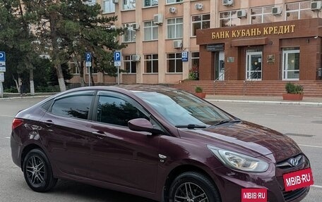 Hyundai Solaris II рестайлинг, 2011 год, 850 000 рублей, 6 фотография