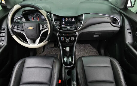 Chevrolet Trax, 2022 год, 1 160 000 рублей, 5 фотография