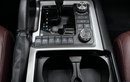Toyota Land Cruiser 200, 2020 год, 8 500 000 рублей, 26 фотография