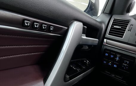 Toyota Land Cruiser 200, 2020 год, 8 500 000 рублей, 27 фотография