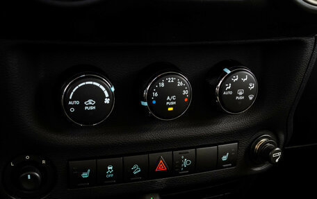 Jeep Wrangler, 2011 год, 2 500 000 рублей, 21 фотография