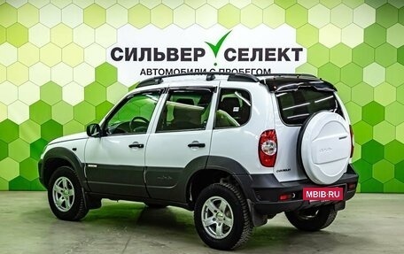 Chevrolet Niva I рестайлинг, 2017 год, 750 000 рублей, 6 фотография