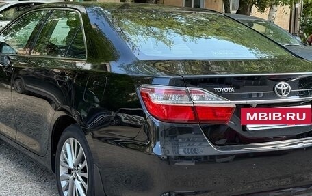 Toyota Camry, 2015 год, 2 050 000 рублей, 3 фотография