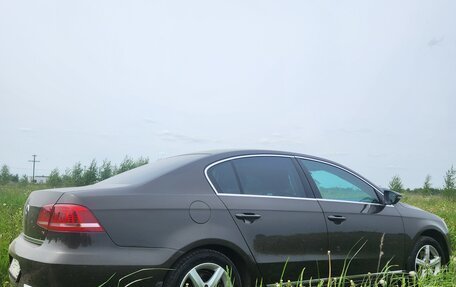 Volkswagen Passat B7, 2011 год, 890 000 рублей, 3 фотография