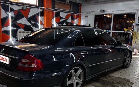 Mercedes-Benz E-Класс, 2004 год, 1 250 000 рублей, 2 фотография