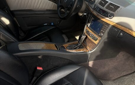 Mercedes-Benz E-Класс, 2004 год, 1 250 000 рублей, 10 фотография