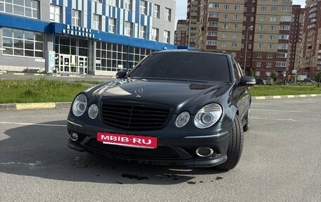 Mercedes-Benz E-Класс, 2004 год, 1 250 000 рублей, 3 фотография