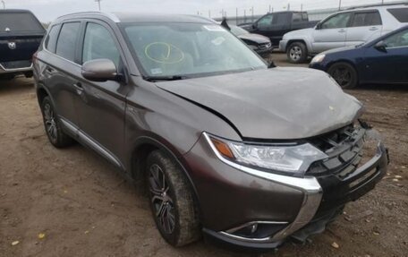 Mitsubishi Outlander III рестайлинг 3, 2017 год, 2 600 000 рублей, 1 фотография