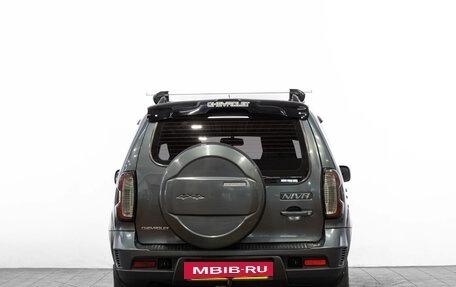 Chevrolet Niva I рестайлинг, 2015 год, 799 000 рублей, 4 фотография