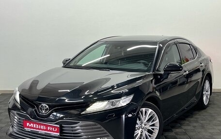 Toyota Camry, 2020 год, 3 100 000 рублей, 1 фотография