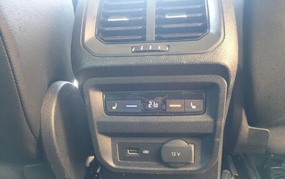 Volkswagen Tiguan II, 2019 год, 3 100 000 рублей, 1 фотография