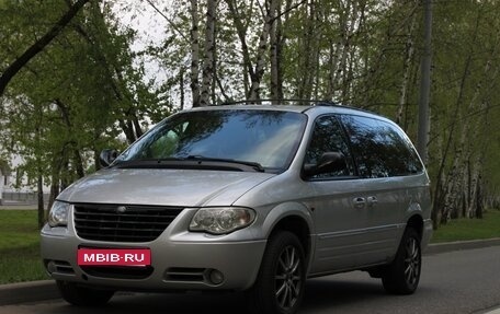Chrysler Voyager IV, 2004 год, 930 000 рублей, 1 фотография
