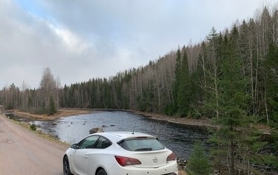 Opel Astra J, 2013 год, 850 000 рублей, 1 фотография
