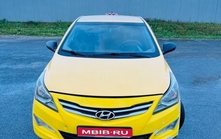 Hyundai Solaris II рестайлинг, 2015 год, 489 000 рублей, 1 фотография