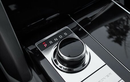 Land Rover Range Rover IV рестайлинг, 2017 год, 7 249 000 рублей, 24 фотография