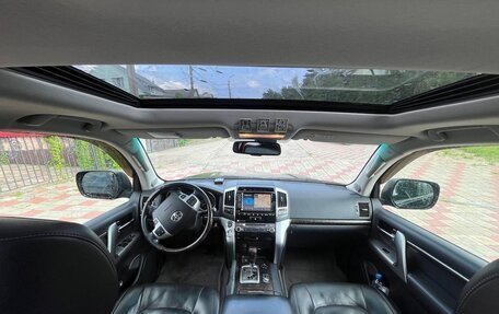 Toyota Land Cruiser 200, 2013 год, 4 900 000 рублей, 7 фотография